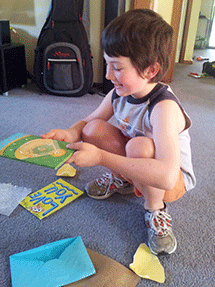 opening presents02